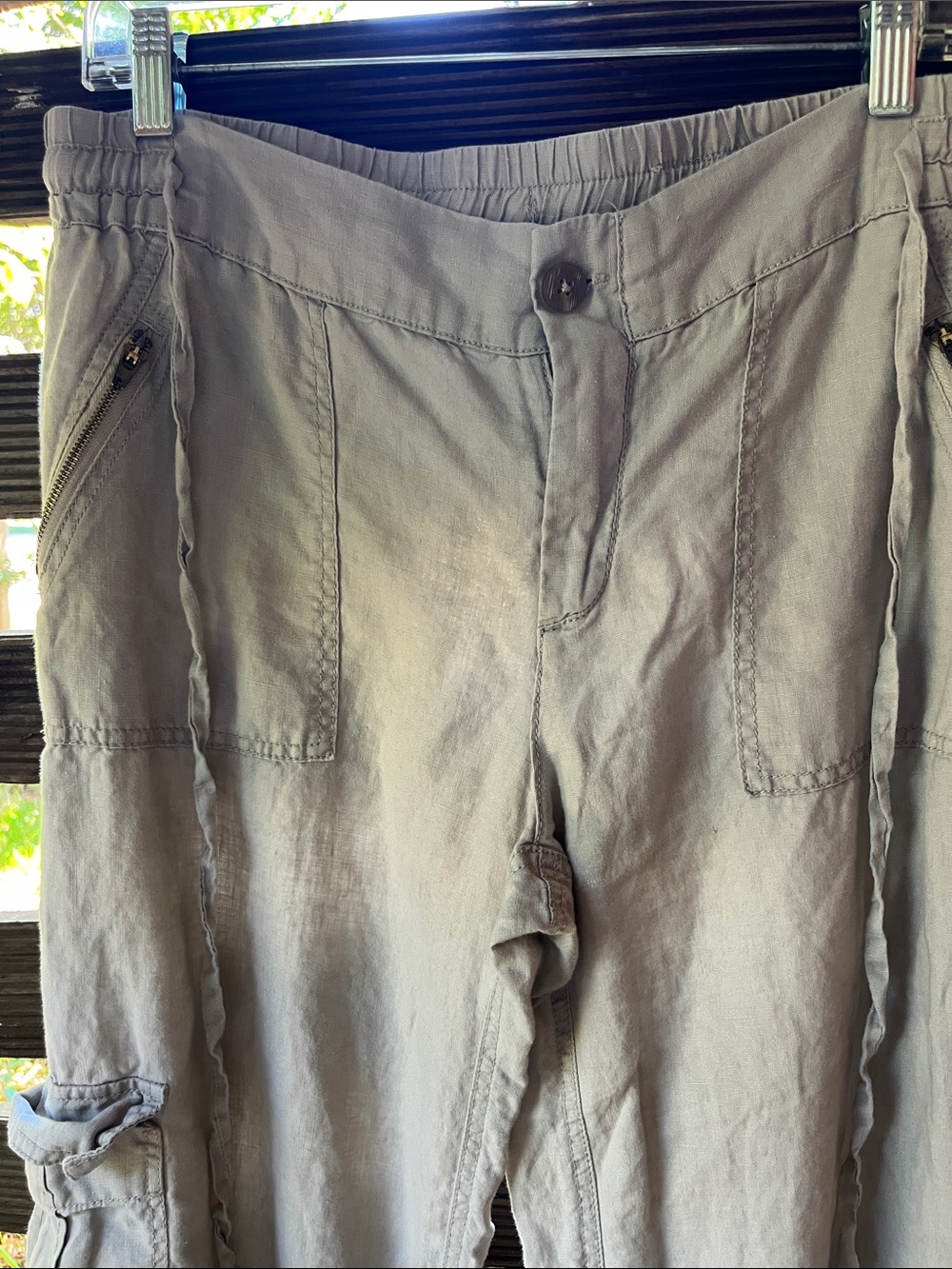 Kut from the Kloth linen cargo flare/boot cut Pants - Women’s 10